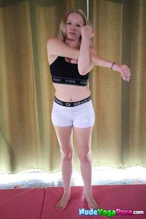 Pixie Kinzi's Yoga Sensation: A Private Performance - Photo 5