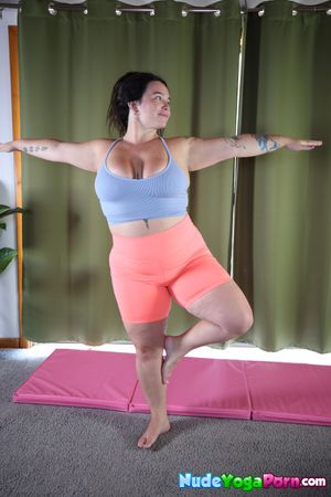 Nesse Smile's Yoga Flow: A Sensual Solo Journey - Photo 25